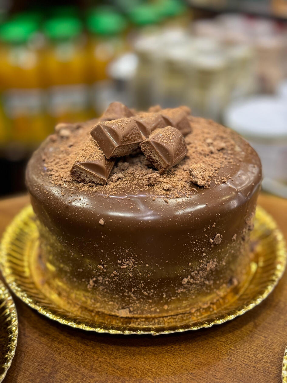 3719 - Suflair: Pão de chocolate recheio de mousse de chocolate e pedaços de chocolate